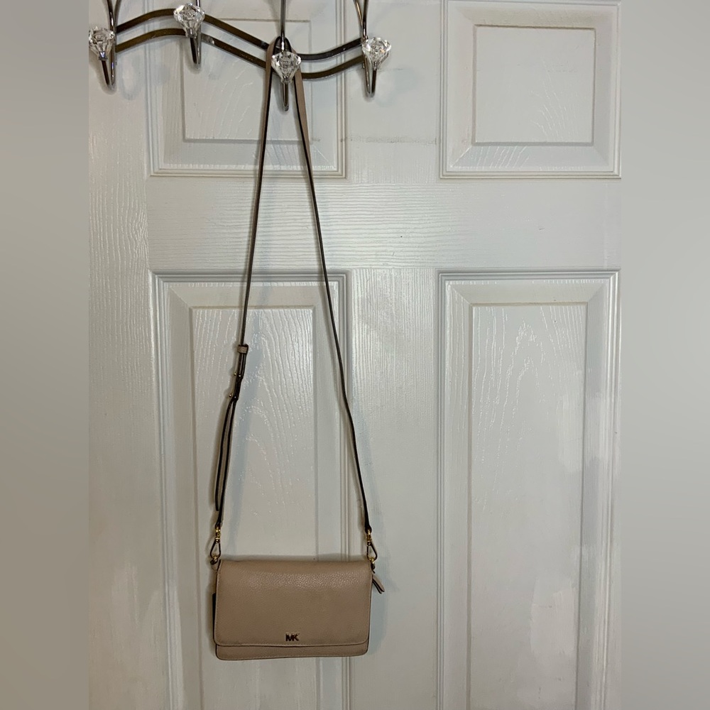 Women’s Michael Kors Crossbody bag.